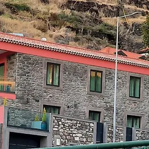 Hébergement de vacances Chale Esmeralda - Charming In Calheta, Calheta (Madeira)